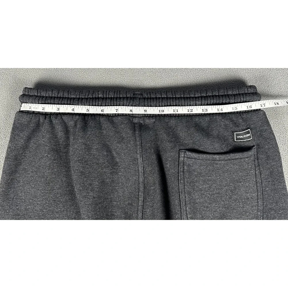 Volcom item sweat
